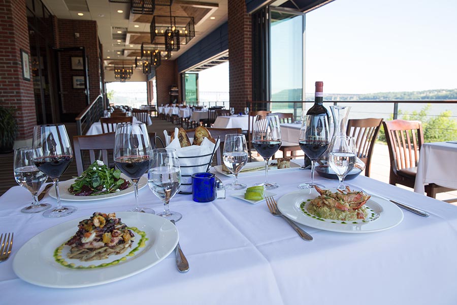 Blu Pointe Menu Newburgh Waterfront Hudson Valley Enjoy The Warm Breeze While You Dine